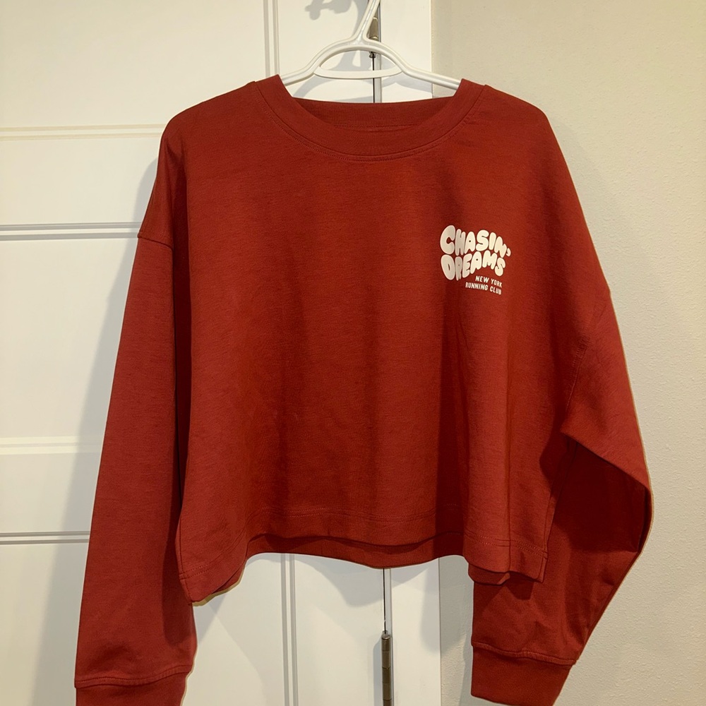 Old Navy Active Cropped Graphic Long Sleeve